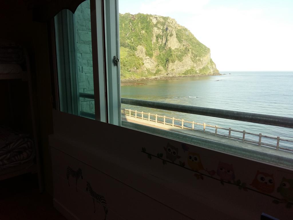 Nice View Guesthouse Seogwipo Exterior foto