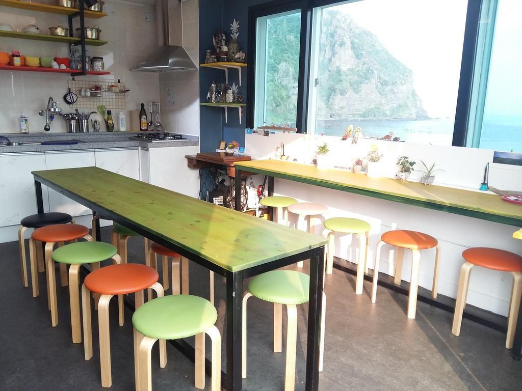 Nice View Guesthouse Seogwipo Exterior foto